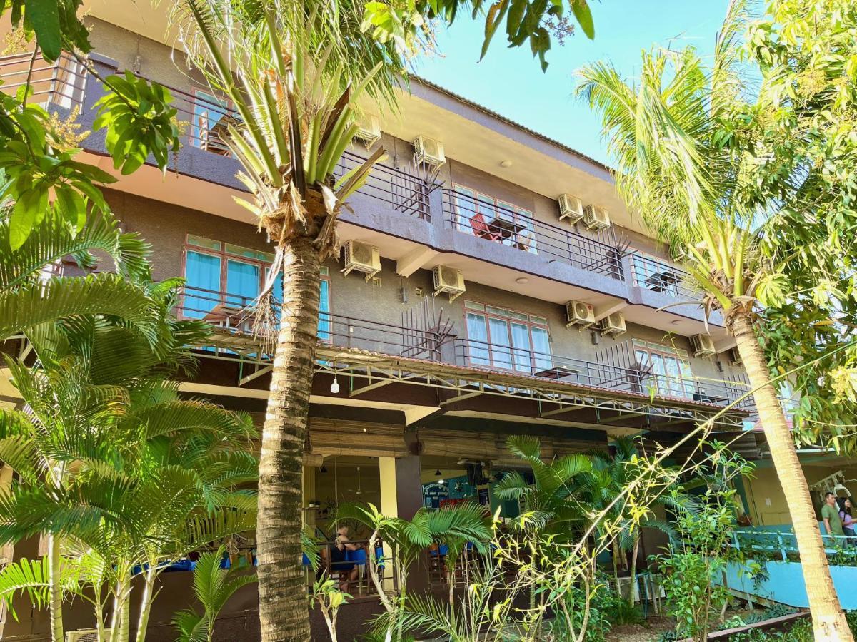 קראטייה River Dolphin Hotel מראה חיצוני תמונה